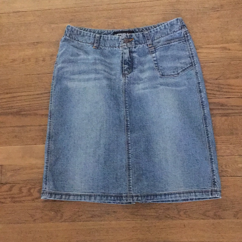 Express knee length jean skirt size 5/6